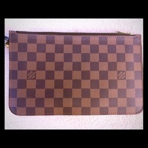 !!AUTHENTIC Louis Vuitton wristlet/clutch!!